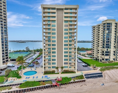 5440 N Ocean Drive - Photo Thumbnail 1