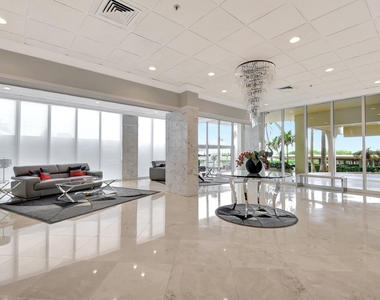 5440 N Ocean Drive - Photo Thumbnail 16