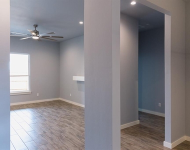 504 Remington Avenue - Photo Thumbnail 2
