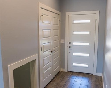 629 Remington Avenue - Photo Thumbnail 4