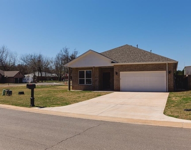 629 Remington Avenue - Photo Thumbnail 1