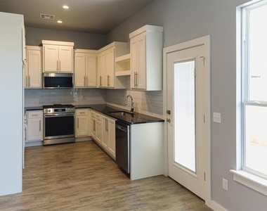 629 Remington Avenue - Photo Thumbnail 19