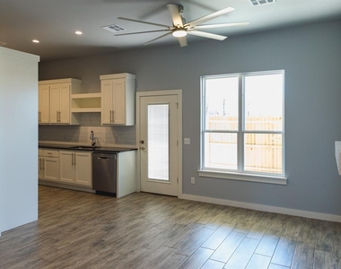 629 Remington Avenue - Photo Thumbnail 20