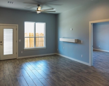629 Remington Avenue - Photo Thumbnail 11