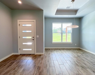 1724 Salma Road - Photo Thumbnail 1