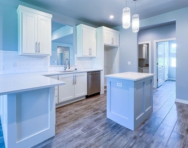 1724 Salma Road - Photo Thumbnail 7
