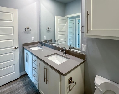 1724 Salma Road - Photo Thumbnail 20