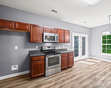 2618 Grayson Parkway - Photo Thumbnail 11