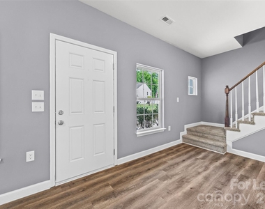 2618 Grayson Parkway - Photo Thumbnail 2
