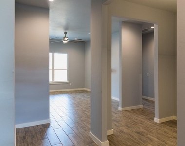 512 Remington Avenue - Photo Thumbnail 5
