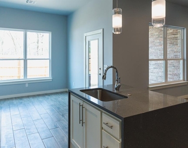 512 Remington Avenue - Photo Thumbnail 19