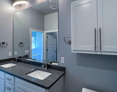 605 Remington Avenue - Photo Thumbnail 12