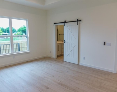 509 Beechwood Way - Photo Thumbnail 8