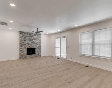1305 Apollo Road - Photo Thumbnail 4