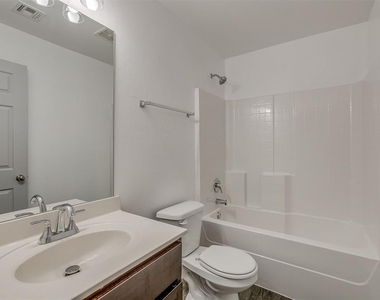 1720 Castle Street - Photo Thumbnail 30