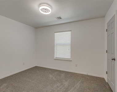 1720 Castle Street - Photo Thumbnail 28