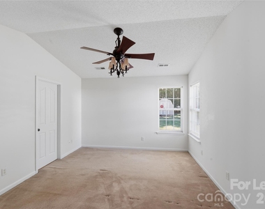 9740 Veronica Drive - Photo Thumbnail 11