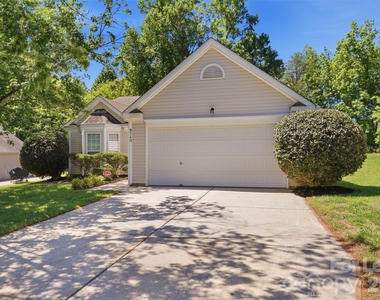 9740 Veronica Drive - Photo Thumbnail 17