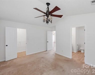 9740 Veronica Drive - Photo Thumbnail 3