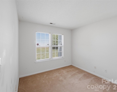 9740 Veronica Drive - Photo Thumbnail 15