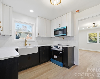 1320 Anderson Street - Photo Thumbnail 7