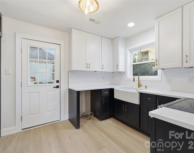 1320 Anderson Street - Photo Thumbnail 5