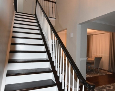 6985 Honey Tree Lane - Photo Thumbnail 6