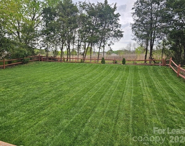 6985 Honey Tree Lane - Photo Thumbnail 20