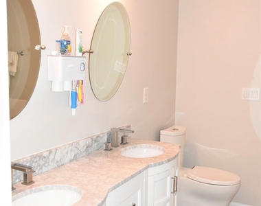 6985 Honey Tree Lane - Photo Thumbnail 13