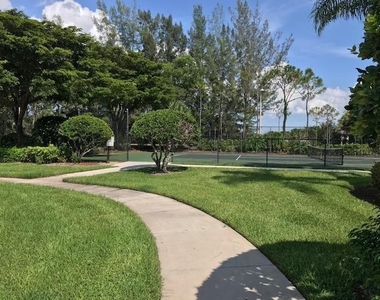 700 S Crestwood Ct Court S - Photo Thumbnail 26