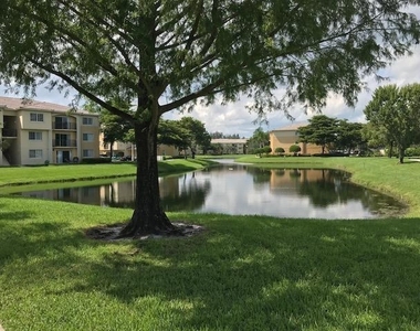 700 S Crestwood Ct Court S - Photo Thumbnail 25