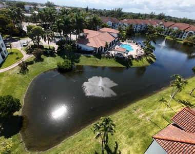 822 Villa Circle - Photo Thumbnail 30
