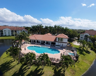 822 Villa Circle - Photo Thumbnail 29