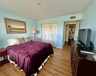 822 Villa Circle - Photo Thumbnail 24