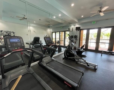 822 Villa Circle - Photo Thumbnail 36