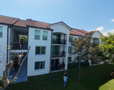 822 Villa Circle - Photo Thumbnail 22