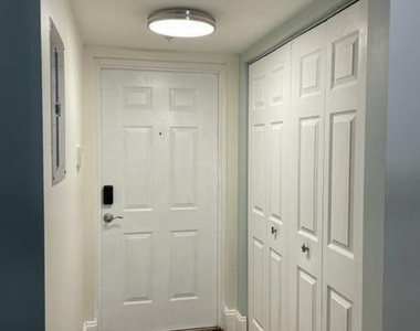 822 Villa Circle - Photo Thumbnail 7