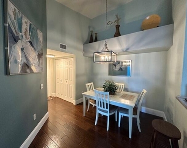 822 Villa Circle - Photo Thumbnail 19