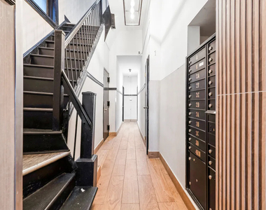  East 90th Street - Photo Thumbnail 5