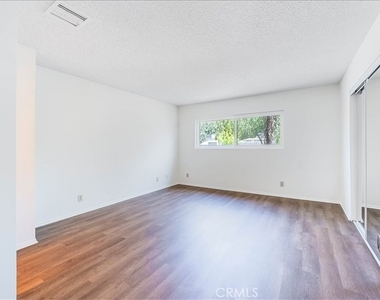 636 E Harvard Road - Photo Thumbnail 6
