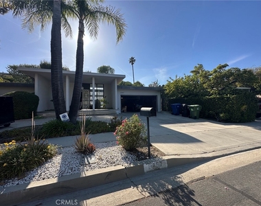 6757 Daryn - Photo Thumbnail 23