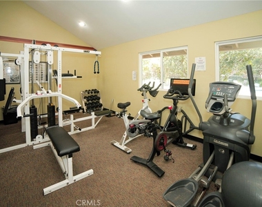 7101 Farralone Avenue - Photo Thumbnail 28