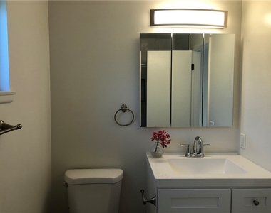 2817 Merlin Avenue - Photo Thumbnail 11