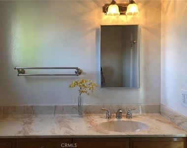 2817 Merlin Avenue - Photo Thumbnail 20