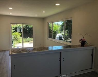 2817 Merlin Avenue - Photo Thumbnail 9