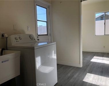2817 Merlin Avenue - Photo Thumbnail 22