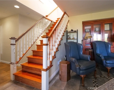 345 Palos Verdes Drive W - Photo Thumbnail 18