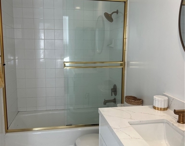 1817 Selby Ave - Photo Thumbnail 13