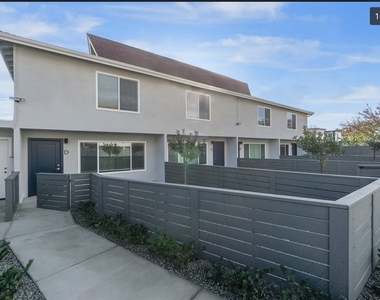 1024 Mission - Photo Thumbnail 10