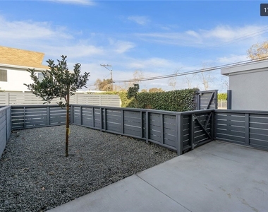 1024 Mission - Photo Thumbnail 11
